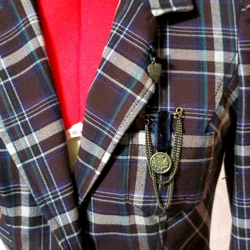 BNWOT Guess plaid and medal blazer